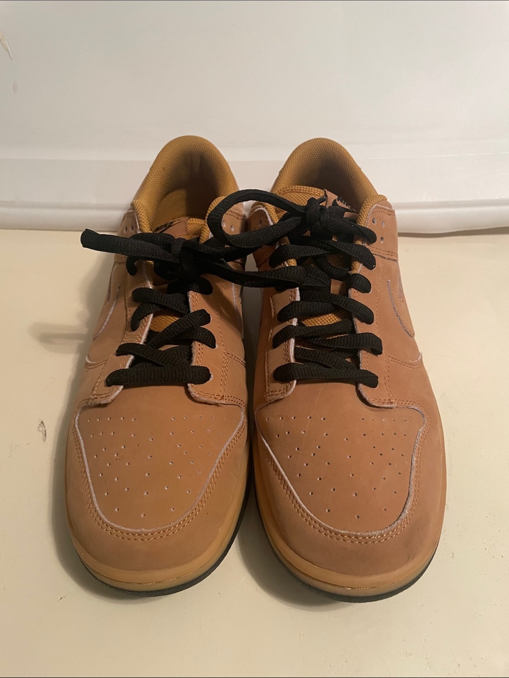 Nike Dunk Low Retro SE
Sneakers Mens 13 Wheat
Black Gum Shoes
HQ1932-700